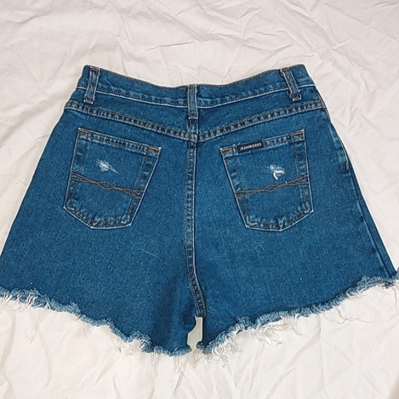 Jeanworks and Company cutoff shorts - Picture 2 of 4